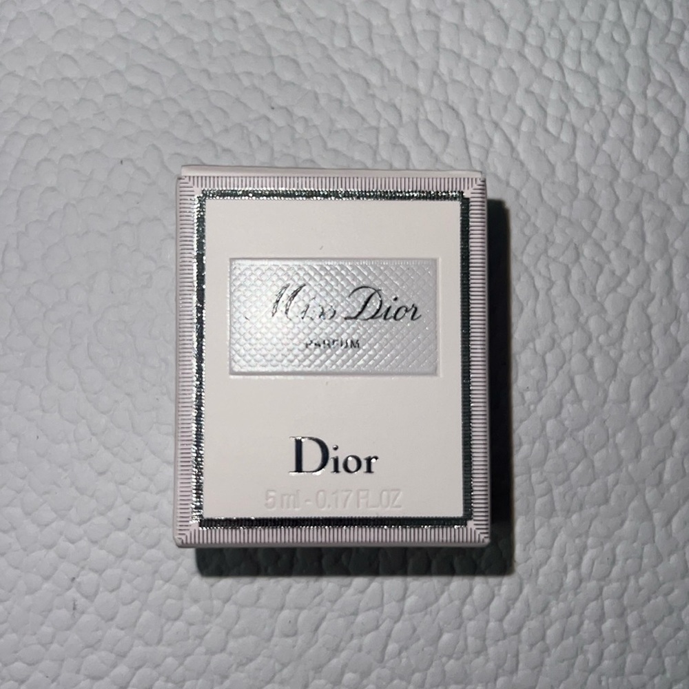 MISS DIOR Parfum Mini BY DIOR 0.17 FL OZ / 5 ML EDP Travel Size